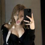 Голая Кеввел